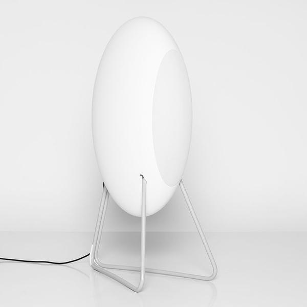 Loutd_musegg. Die preisgekrönte Designikone mit herausragendem Sound jetzt im flexiblen High-End-Abo. Ansicht Seite schräg Modell Weiss