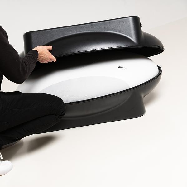 Loutd_musegg Digital High End Speaker Unpacking Schritt 2: Öffne das musegg.70 Transport Case. 